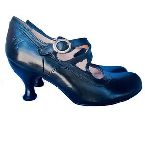 John Fluevog’s Classic Pearl Hart Criss Cross Mary Jane Heels - EUC